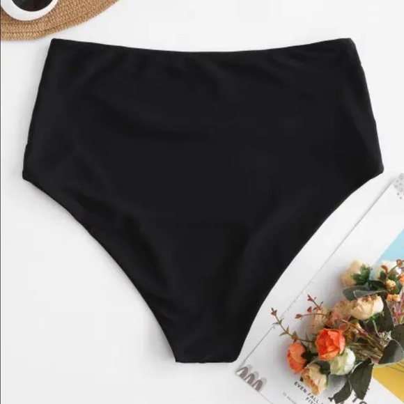 Black tankini set - Picture 11 of 11